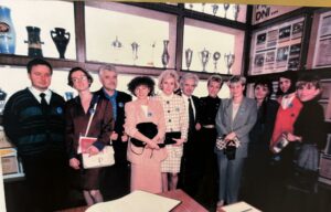 Goście - Absolwenci IV LO w trakcie obchodów jubileuszowych 1995 